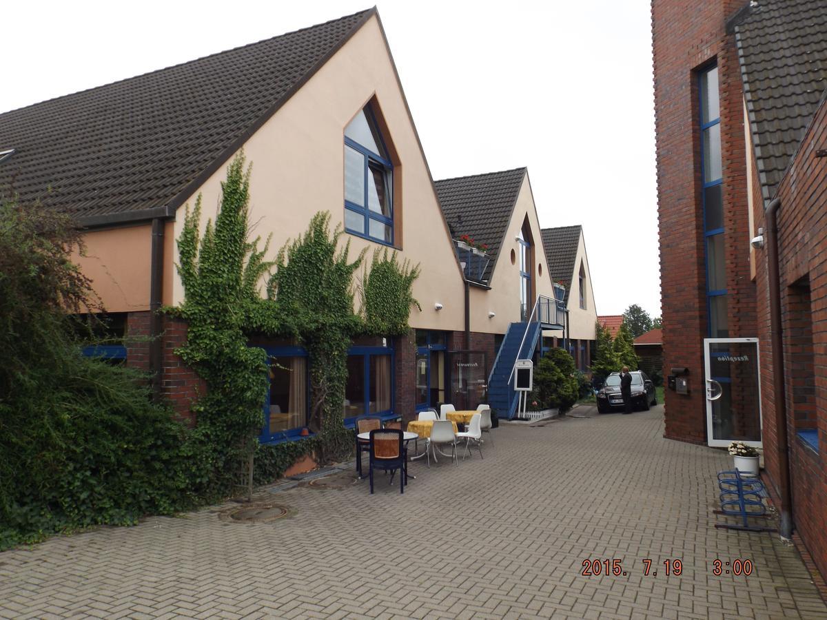 Hotel Ziegenkrug Schweriner Tor Pampow ภายนอก รูปภาพ