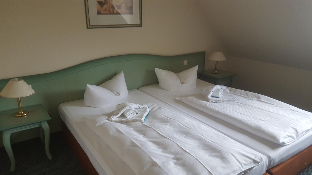 Hotel Ziegenkrug Schweriner Tor Pampow ภายนอก รูปภาพ